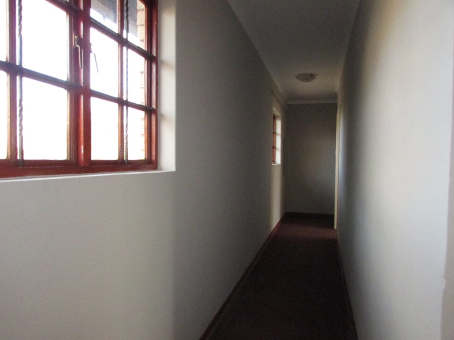 To Let 3 Bedroom Property for Rent in Langenhovenpark Free State